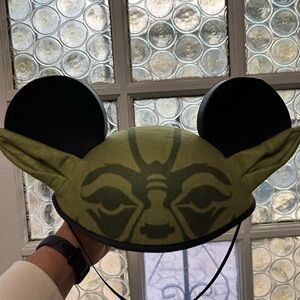 Disney Star Wars Yoda hat